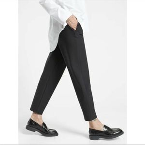 Athleta Stellar Skinny Trouser size 6T Black